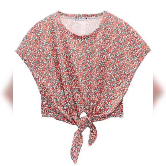 Floral Knotted Top NWT - Picture 4 of 4